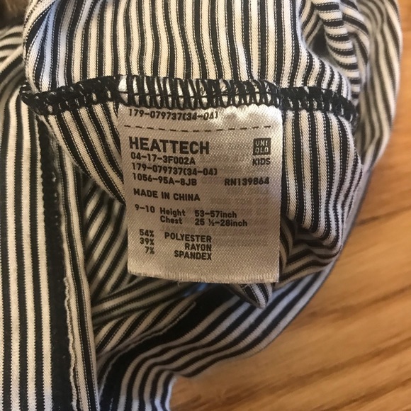 Kids size 9-10 Uniqlo Heattech black &,white striped baselayer top - Picture 3 of 6